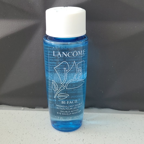 Traveling Lancome set Brand New!! - Picture 5 of 5